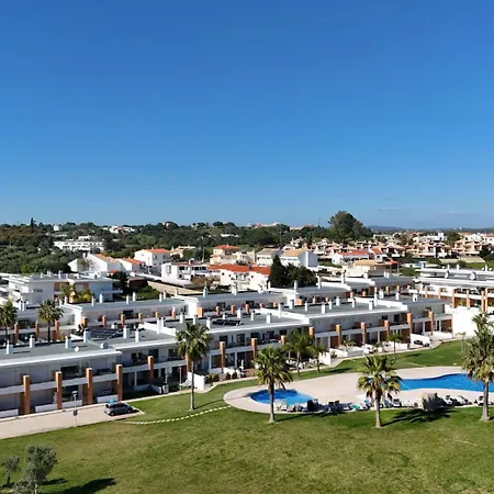 펜션 White By Check-in Portugal