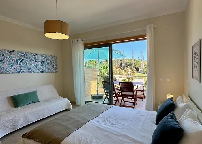 White By Check-in Portugal Albufeira
